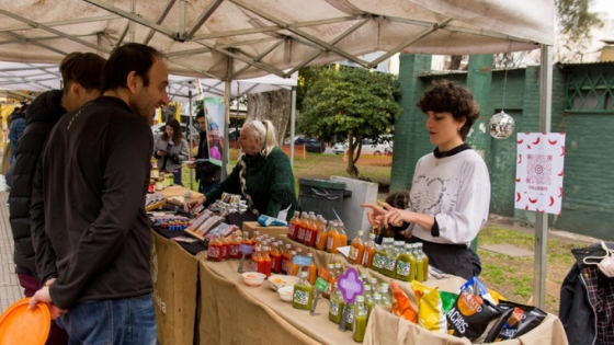 Feria Día del Padre en Plaza San Martín de Rojas: feriantes y música en vivo este domingo