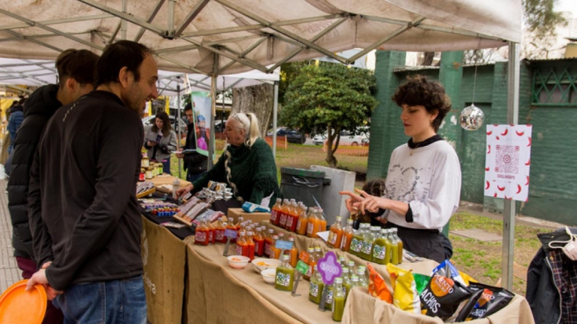 Feria Día del Padre en Plaza San Martín de Rojas: feriantes y música en vivo este domingo