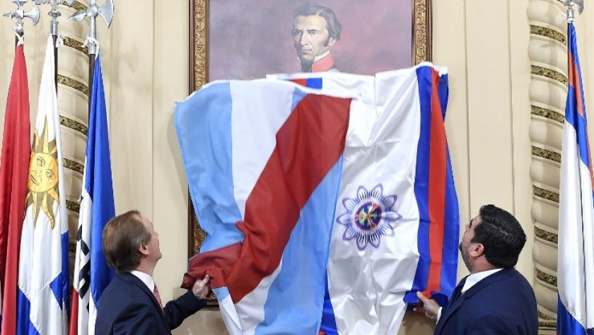 Entre Ríos y Uruguay homenajearon a Artigas y llamaron a profundizar la integración de cara al futuro
