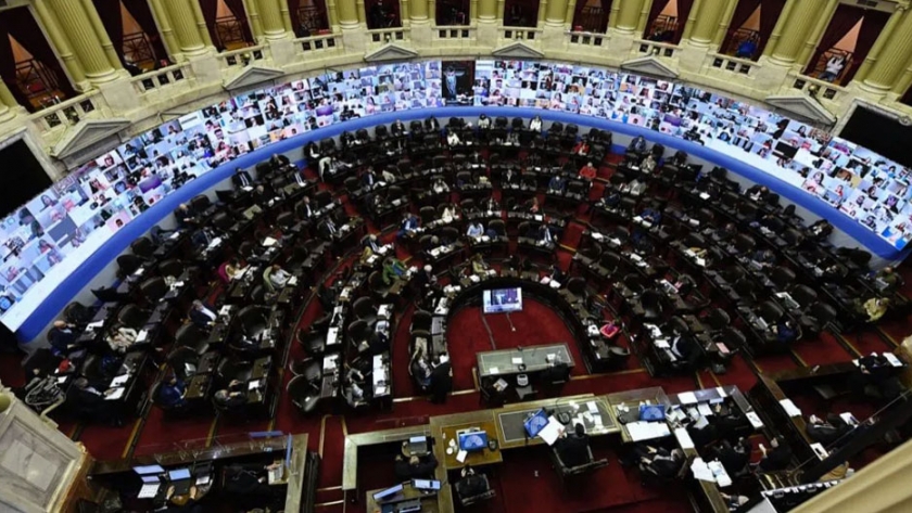 El Congreso sesionó 48 veces, aprobó 65 leyes y recibió a un funcionario cada 29 horas