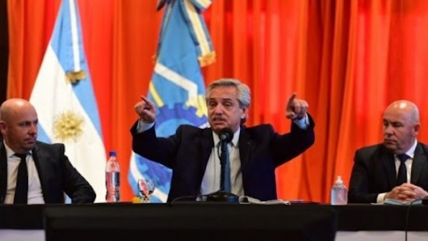 El Presidente y Lammens se reunieron con el sector turístico en Puerto Madryn