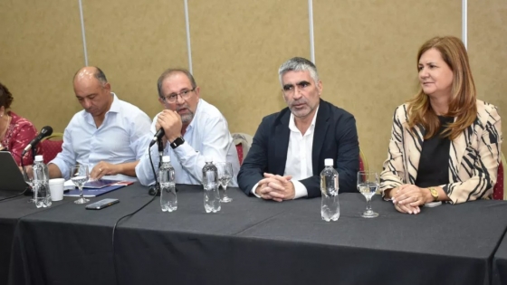 El Gobierno de Salta y gremios abrieron una mesa de revisión paritaria en busca de nuevos acuerdos