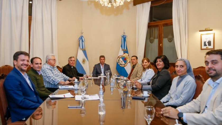 El gobernador Uñac recibió a integrantes de la Comisión Arquidiocesana de Justicia y Paz