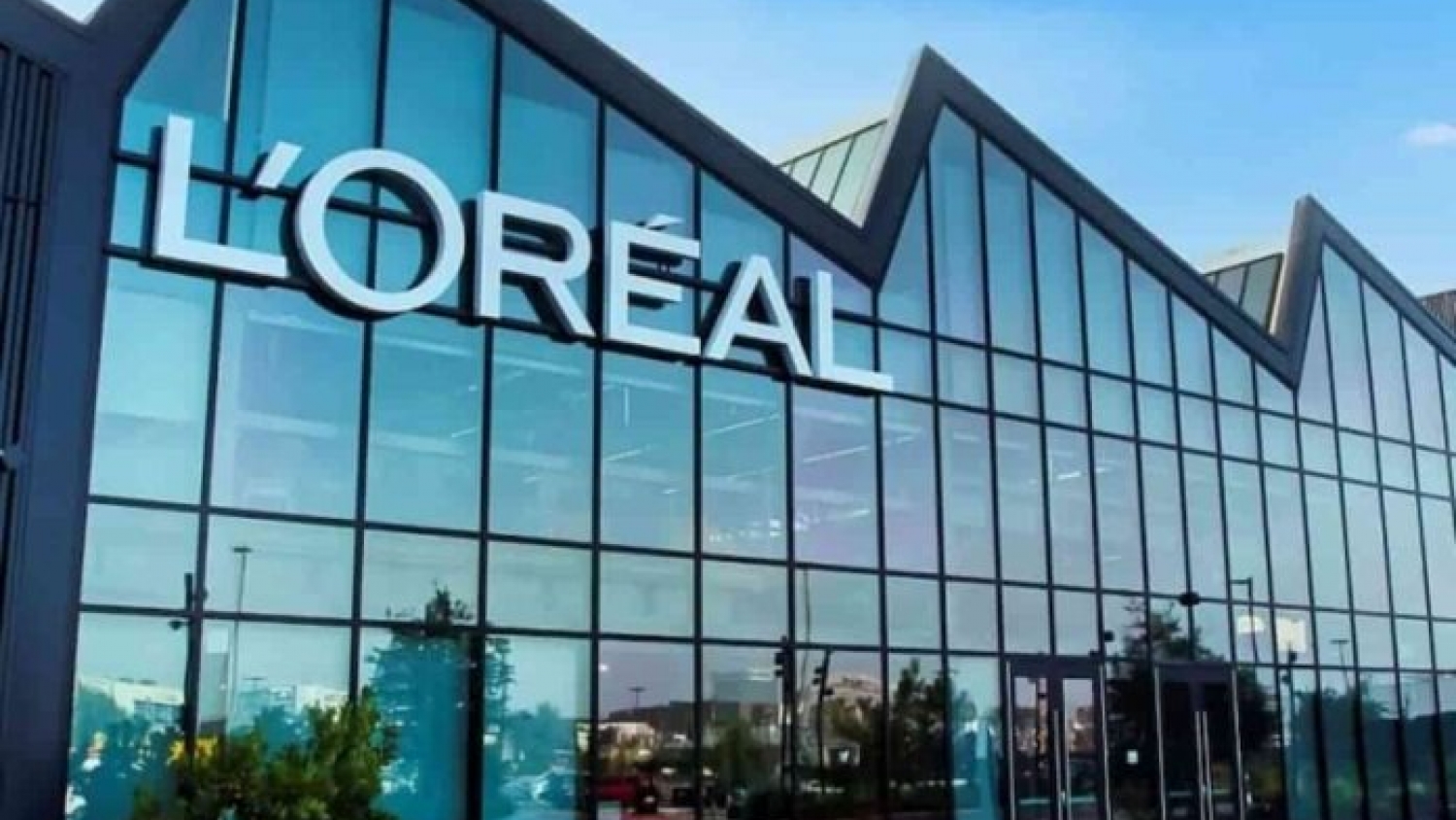 Belleza en clave bioeconómica: L’Oréal incorpora algas, hongos, madera y biogás a su modelo industrial