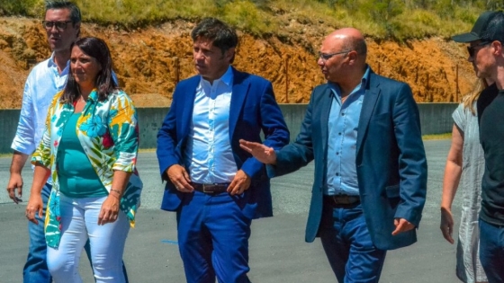 El gobernador Axel Kicillof recorrió el autódromo e inauguró centro universitario