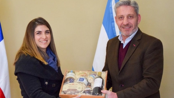 <Arcioni se reunió con Valentina Mora, nueva Cónsul de Chile
