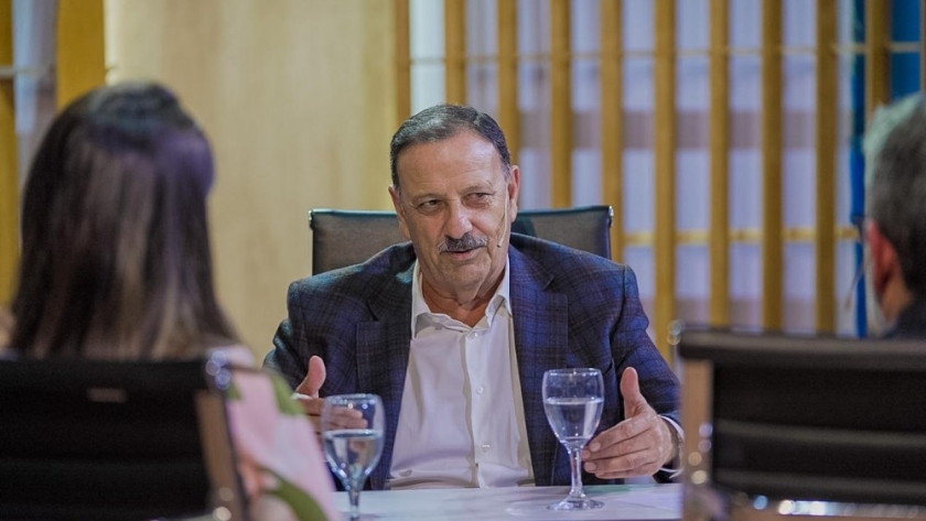 Quintela anunció aumento salarial para el sector de la Salud y el escalafón general de la Administración Pública