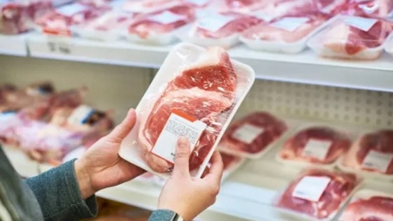 El más bajo de las últimas tres décadas: el consumo de carne retrocedió 18,5% y es uno de los peores registros de la historia