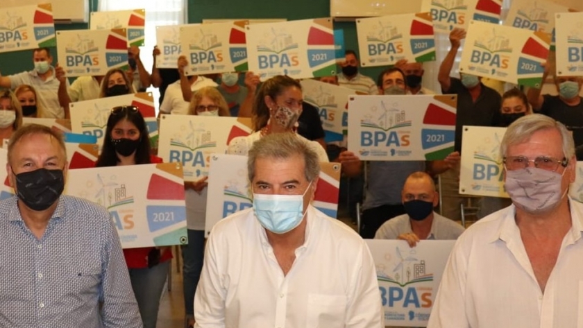 Jovita: la Provincia entregó más de $2 millones a productores