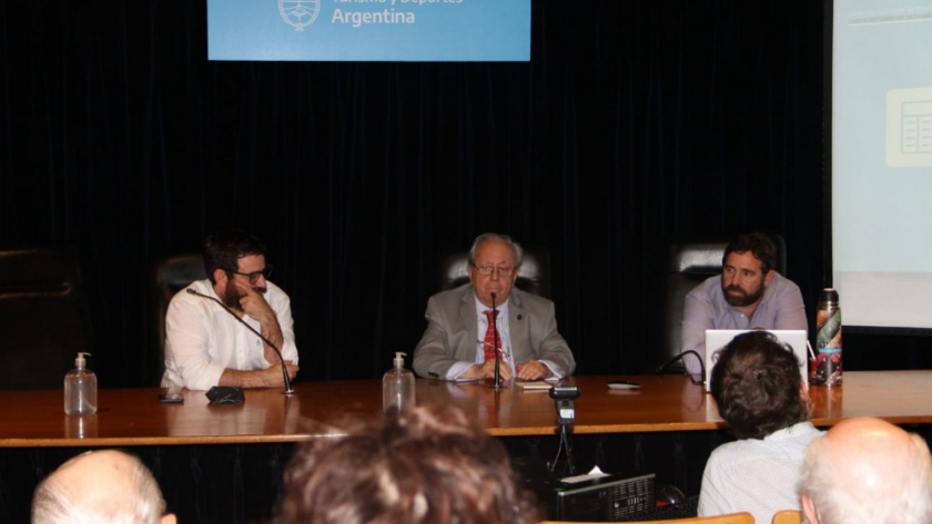Se presentó la Cuenta Satélite a la Academia Argentina del Turismo