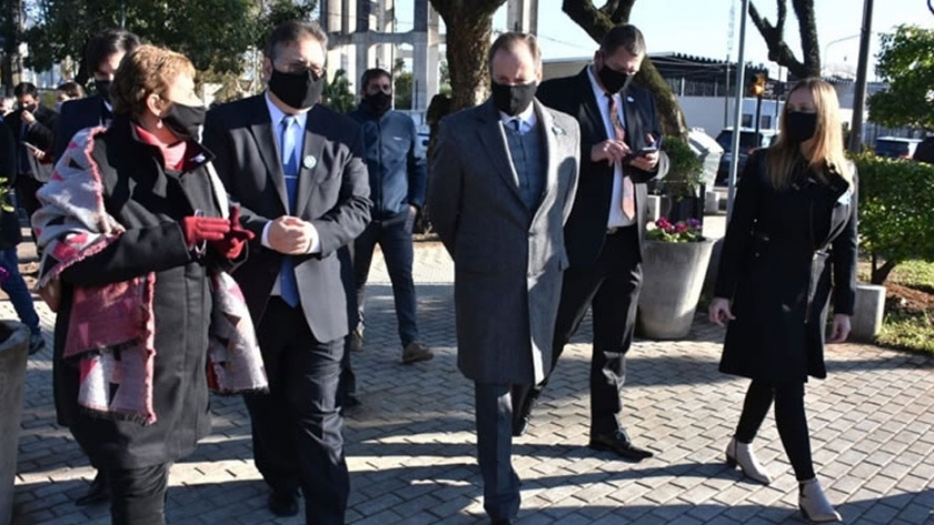 Bordet y Francolini recorrieron las obras de renovación y mejoras en plaza rural