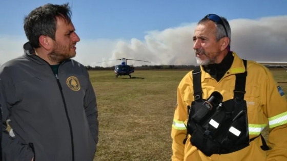 Más de 60 brigadistas y 7 medios aéreos aportados por Nación colaboran en el combate de incendios forestales en el Delta del Paraná