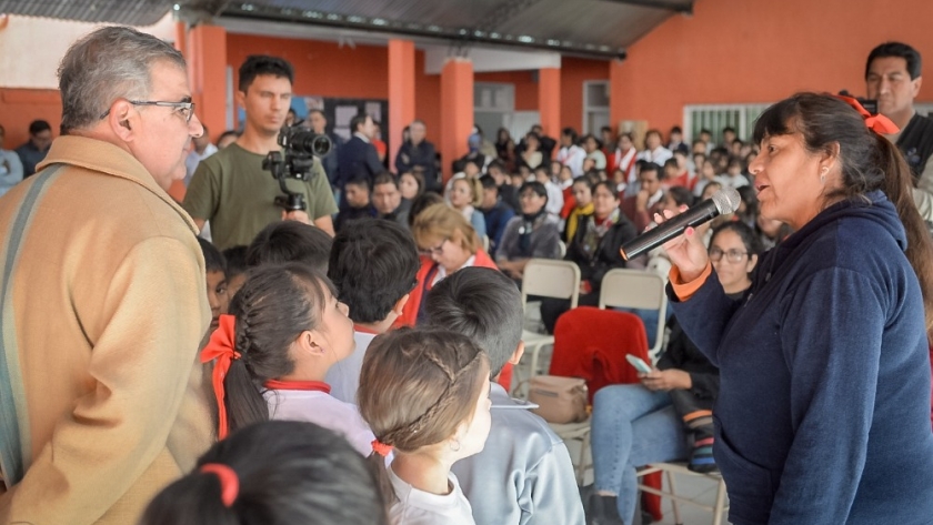 Traspaso de la Escuela Municipal de Santa María a Provincia: “jerarquiza nuestra tarea”