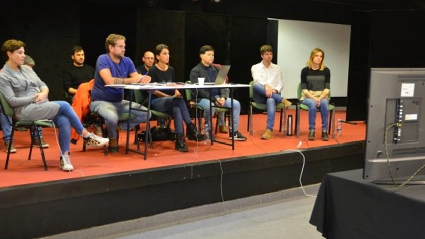El Comité de Crisis realizó una videoconferencia con intendentes de cuatro departamentos