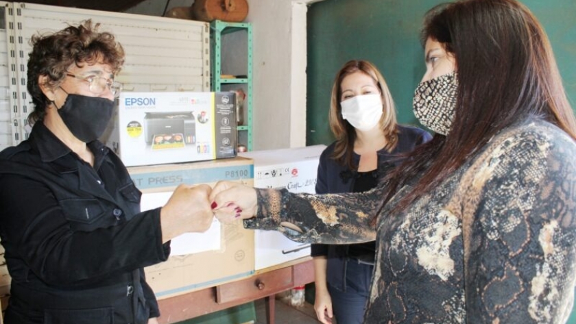 Cooperativa textil del barrio El Provenir 1 recibió equipamiento de alta gama