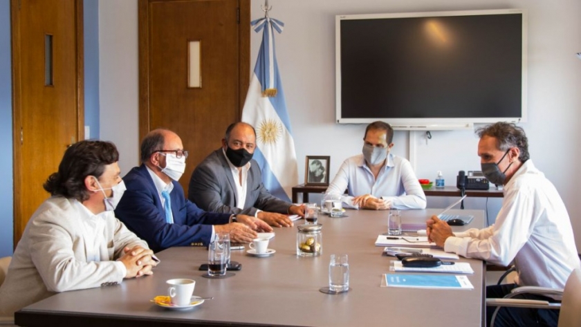 Sáenz presentó a Nación nuevos proyectos de obras para Salta