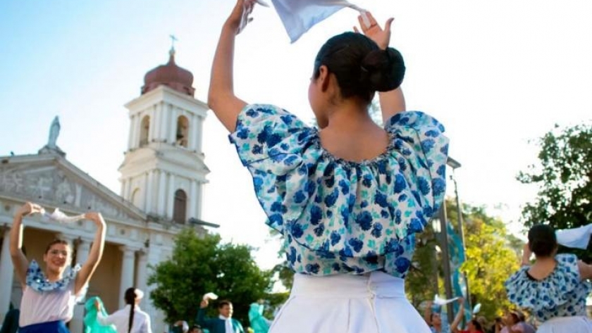 Tucumán despide agosto con ópera, milanesas y ferias: arranca el Septiembre Musical