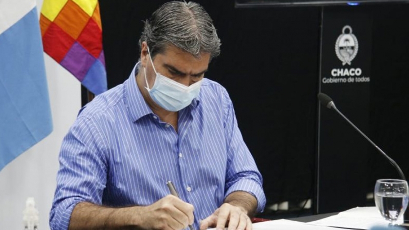 Capitanich firmó un convenio con intendentes para la ampliación y construcción de nuevas oficinas de registro civil en siete localidades