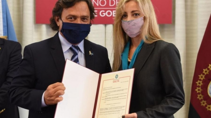 El gobernador Sáenz tomó juramento a la nueva Secretaria de Minería y Energía