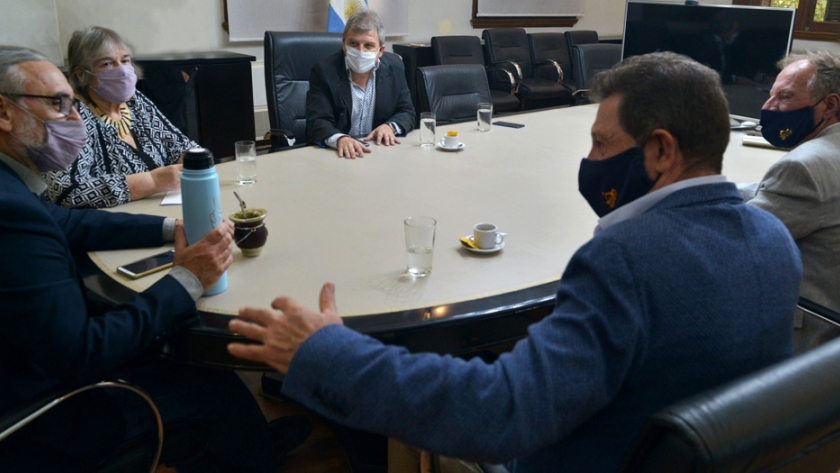 Basterra recibió al intendente de Leones