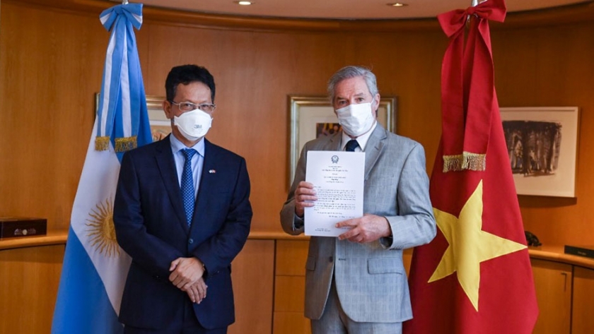 El canciller recibió la copia de Cartas Credenciales del nuevo Embajador de Vietnam