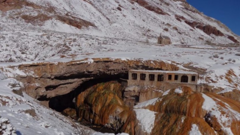 Puente del Inca: historia, lujo y ruinas de un icónico hotel termal en Mendoza