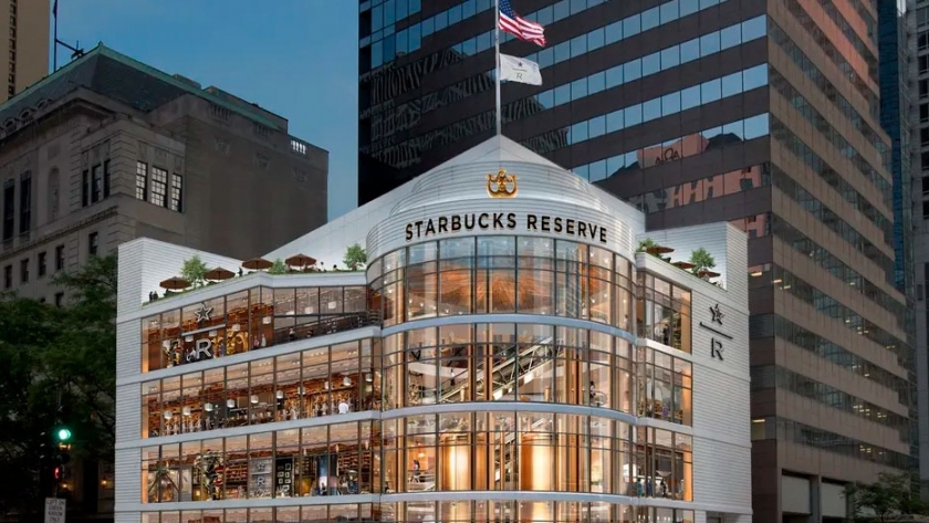 Starbucks incorpora elementos de casas de diseño en su nuevo formato comercial