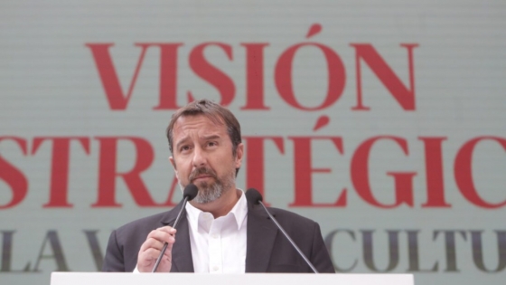 Aumento del arancel de Coviar genera fuerte rechazo en bodegas y el Gobierno