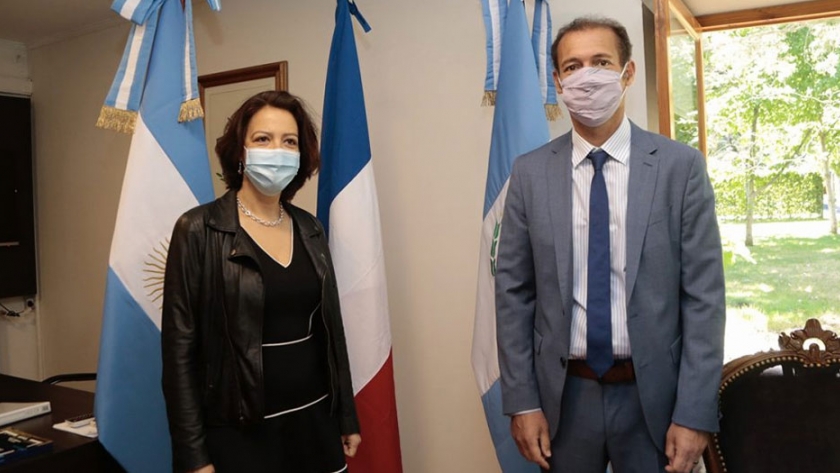 El Gobernador recibió a la embajadora de Francia