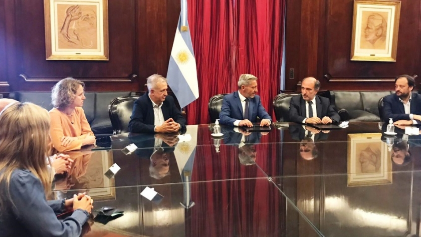 Arcioni firmó un convenio con el Presidente del Banco Nación: habrá tasas subsidiadas para todas las PyMEs de Chubut