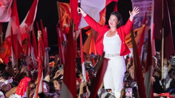 Perú sigue sin presidente definido: Fujimori mantiene una ventaja mínima y crece la expectativa por el resultado final