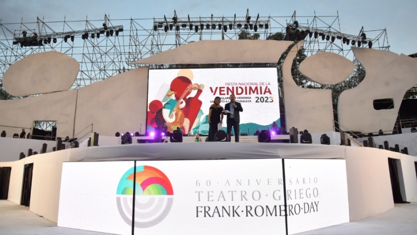 Un jurado destacado e importante premio del Concurso de Diseño de la Vendimia