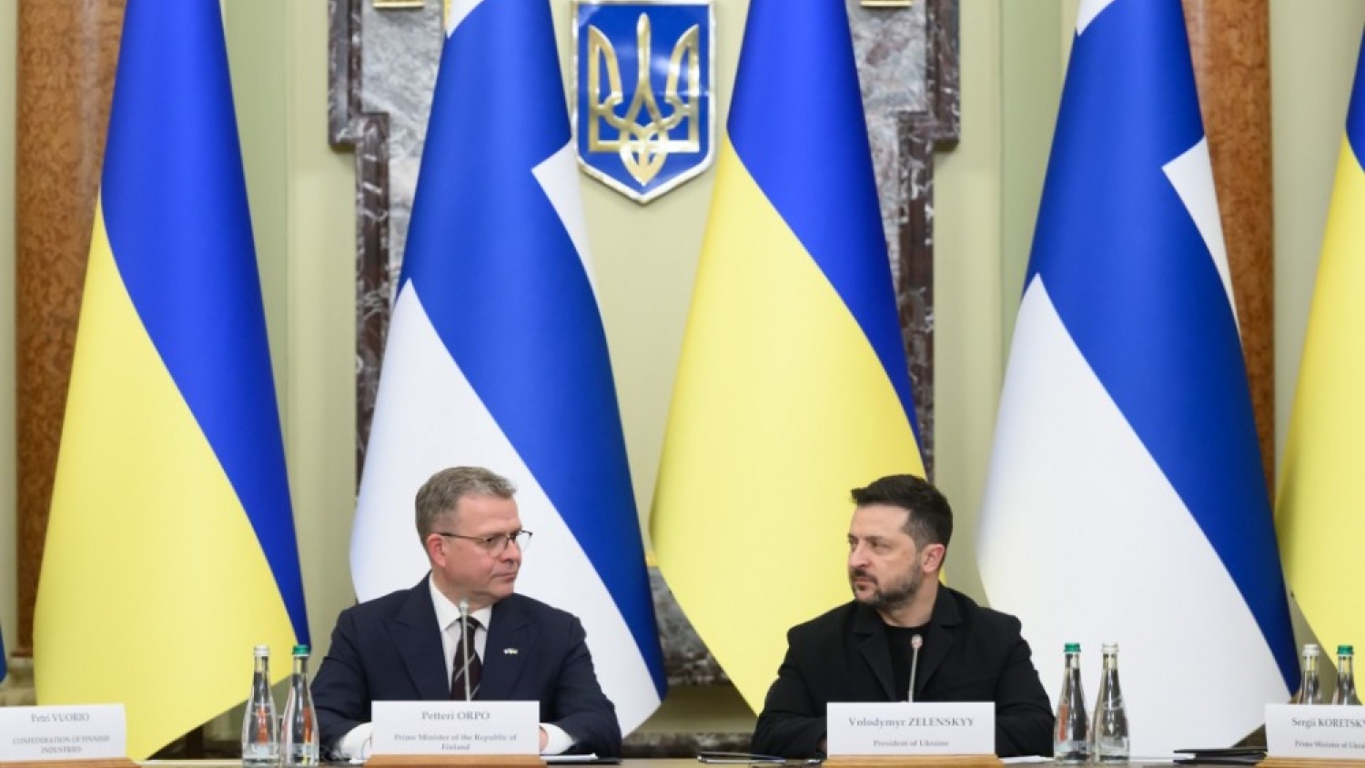 Finlandia y Ucrania firmaron acuerdos por 300 millones de euros