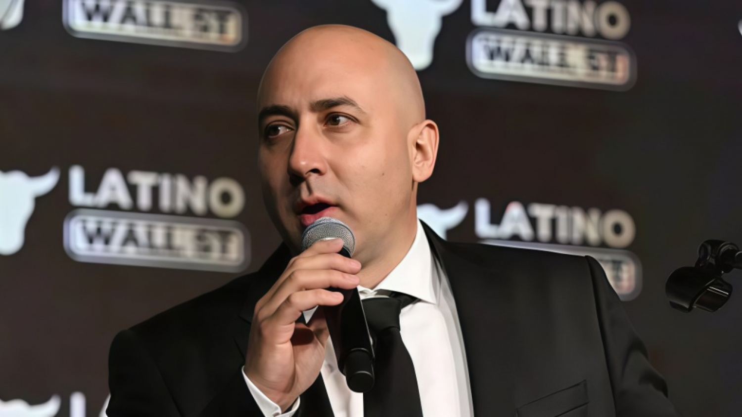 Cerimedo desembarcó en un negocio millonario de la Hidrovía