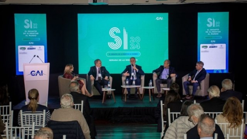 Ledesma presidió la Semana de la Ingeniería en Buenos Aires