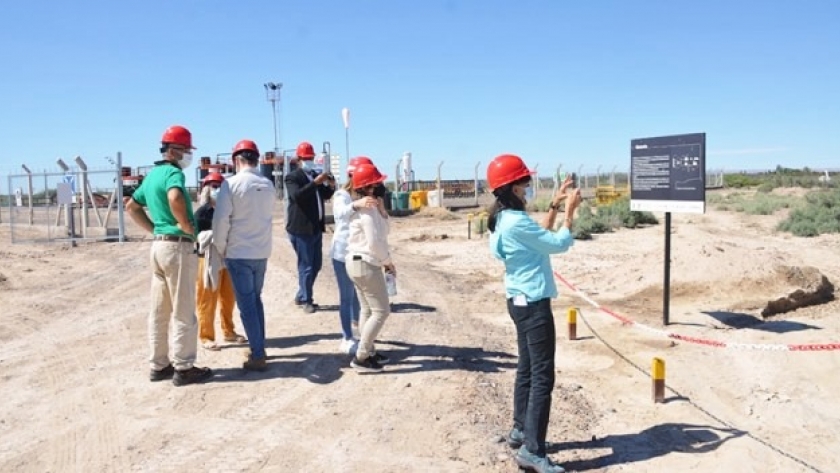 La huella de petróleo en 25 de Mayo, renovado circuito temático