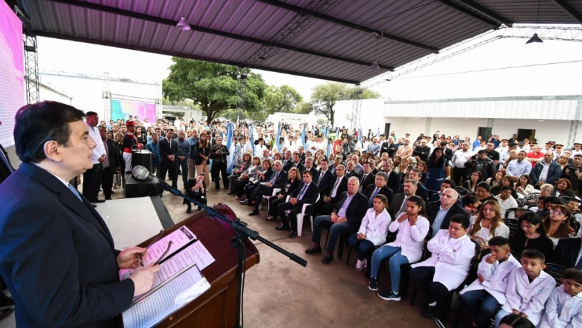 Este lunes, el gobernador Gerardo Zamora dejará inaugurado el ciclo lectivo 2024
