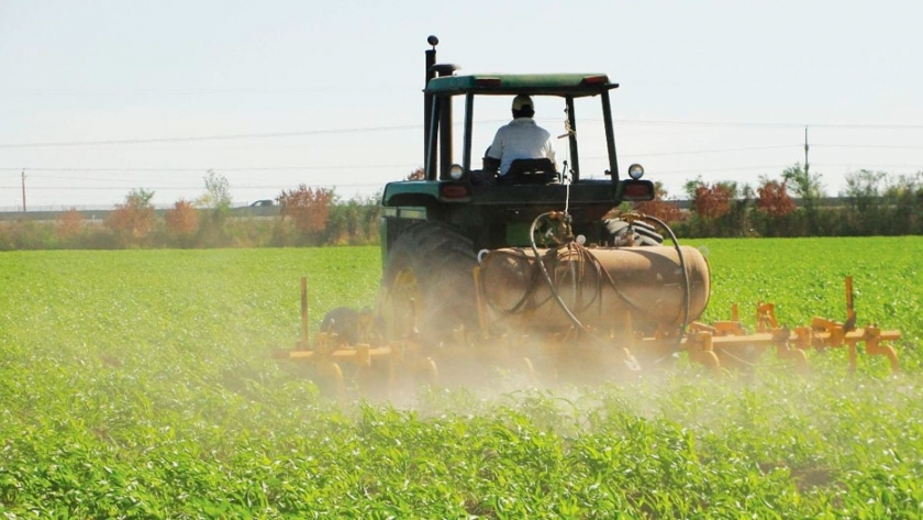 Regular las fertilizadoras permite mejores resultados y distribuciones óptimas del producto