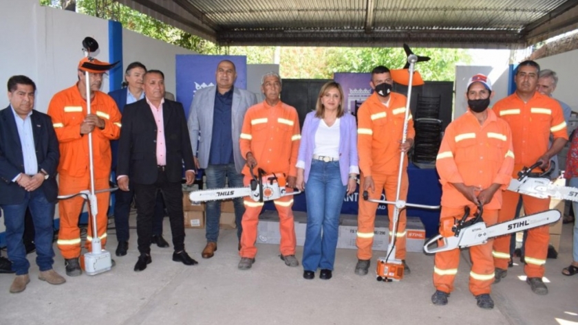La intendente Fuentes entregó equipamiento para los Centros Operativos