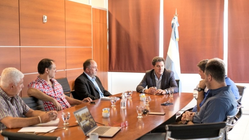 Producción recibió a los representantes del mosto de uva en San Juan