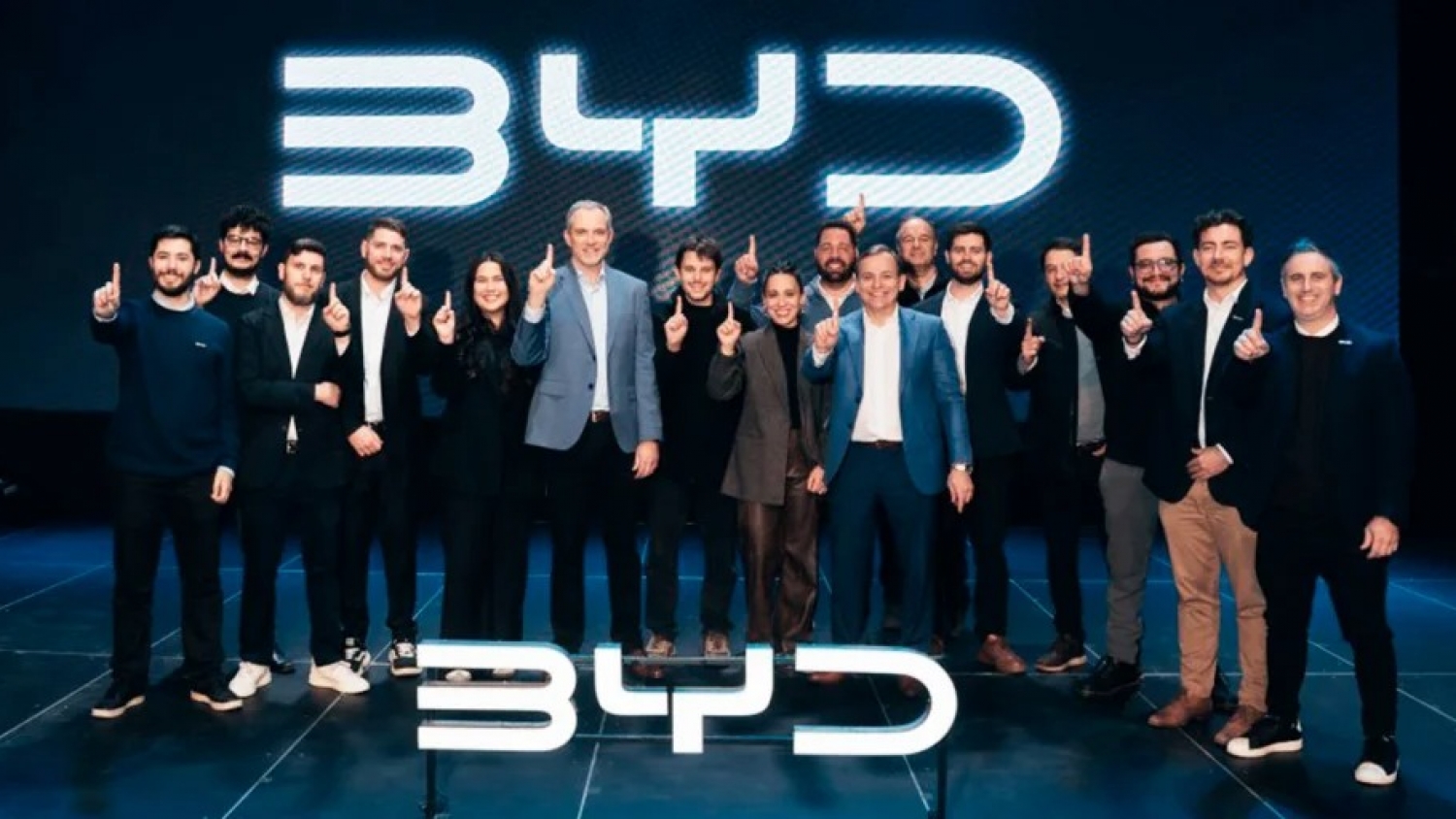 BYD amplía su oferta de autos eléctricos e híbridos en Argentina