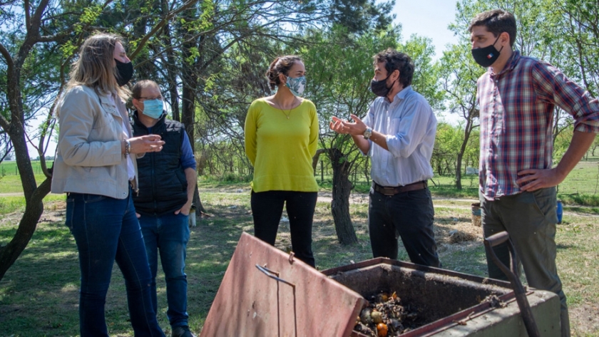 Recorrida y agenda ambiental en Emilia y Santa Rosa de Calchines