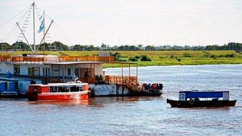 Gestiones para que una balsa opere entre Formosa-Alberdi