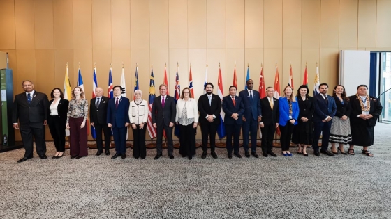 Chile impulsa nuevos acuerdos comerciales en una cumbre en Nueva Zelanda