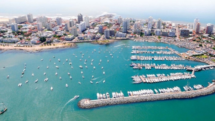 Uruguay ofrece beneficios para el turismo argentino