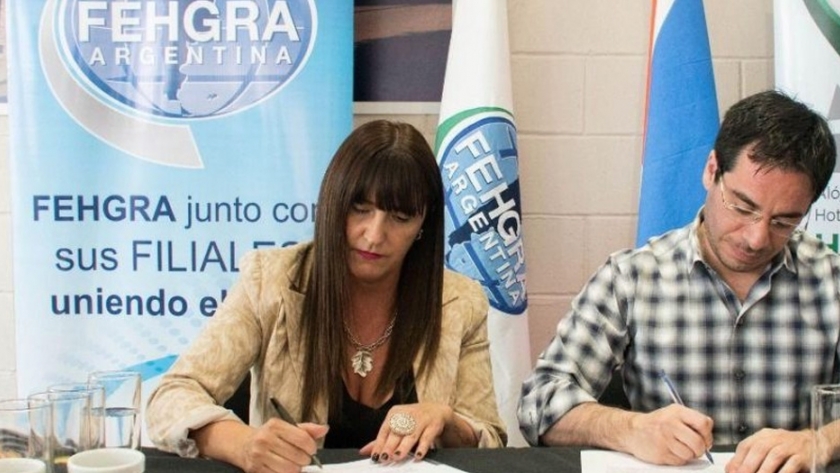 El Ministerio de Trabajo y Empleo firmó un convenio con la Cámara Hotelera Gastronómica de TDF