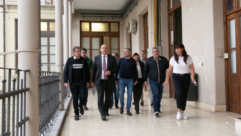 Así lo expresó el ministro en su visita a Rosario donde mantuvo una reunión de trabajo con el gobernador Perotti y recorrió un espacio de capacitación para titulares de Potenciar Trabajo