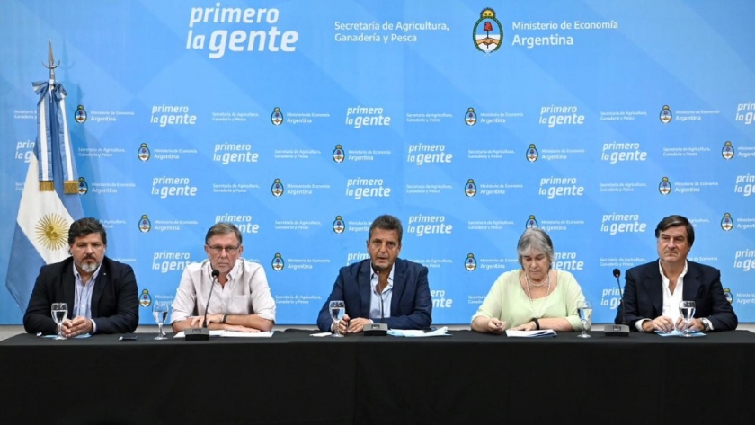 Economía, Agricultura y Senasa anunciaron un programa para la prevención y el control de la Influenza Aviar