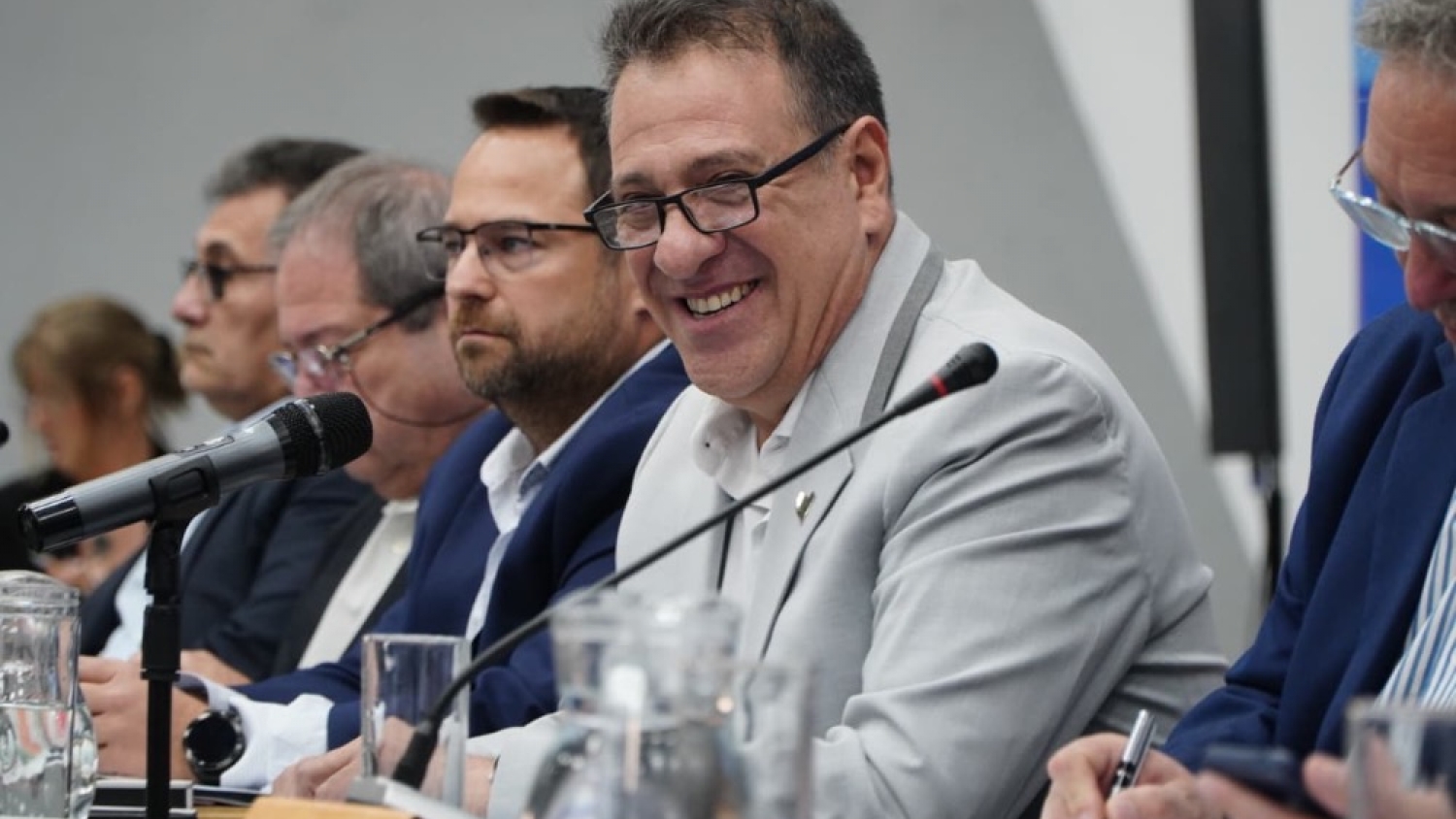 El Gobierno pampeano defendió un Presupuesto 2026 “equilibrado y con distribución federal” para municipios