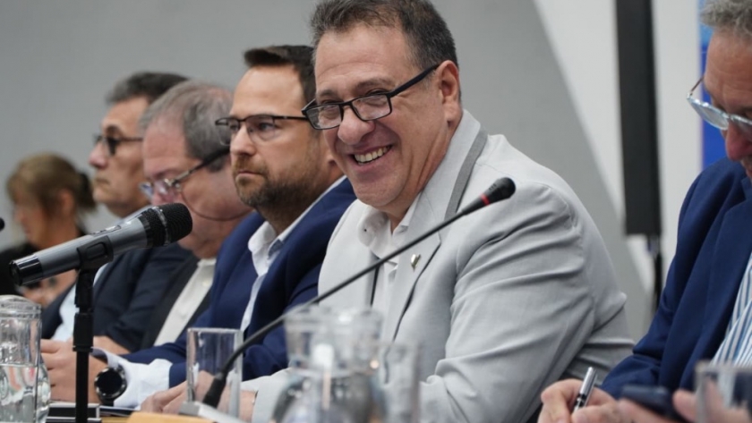 El Gobierno pampeano defendió un Presupuesto 2026 “equilibrado y con distribución federal” para municipios